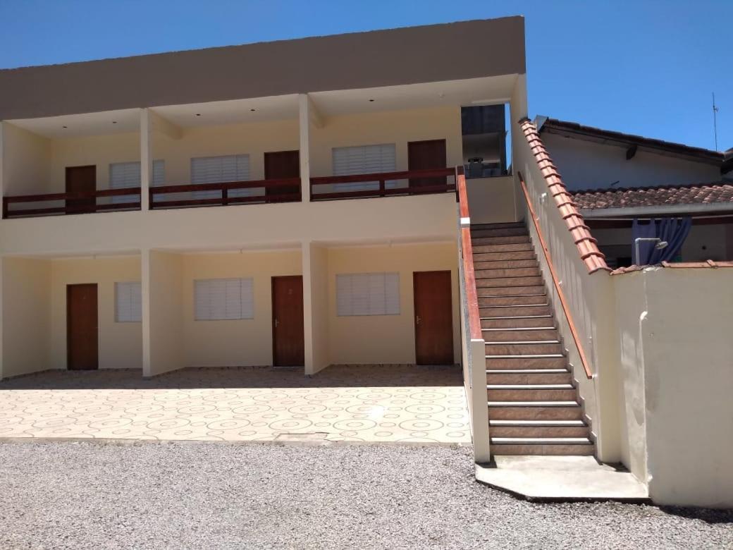 Chales Sao Mateus Ubatuba Bilik gambar